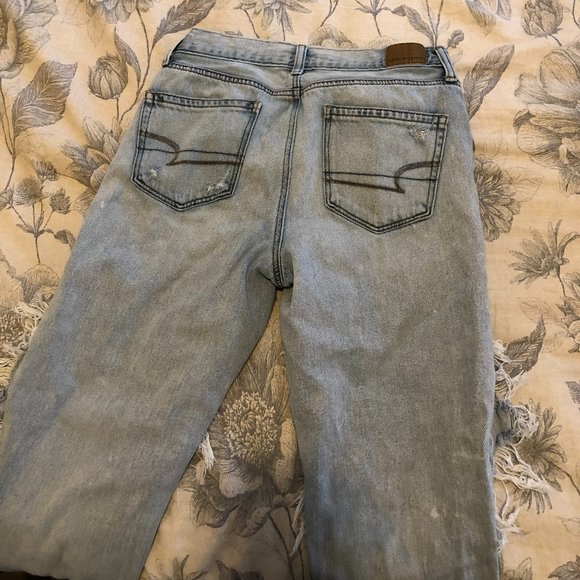 Womens size 2 American Eagle Jeans - Picture 6 of 8